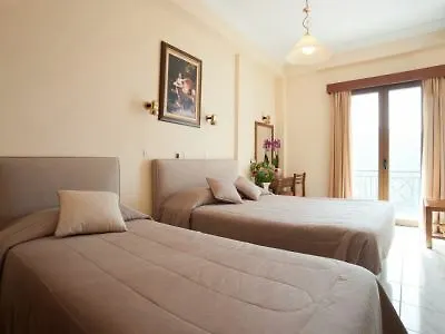 Отель Hermes 3*